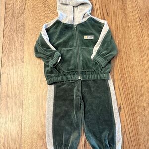VINTAGE Simply Basic Kids Green and Gray VELOUR Matching Set Sz 3-6 months BI